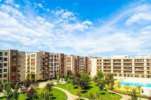 Apartament 3 Camere | Parcare | Piscina și Parc Privat