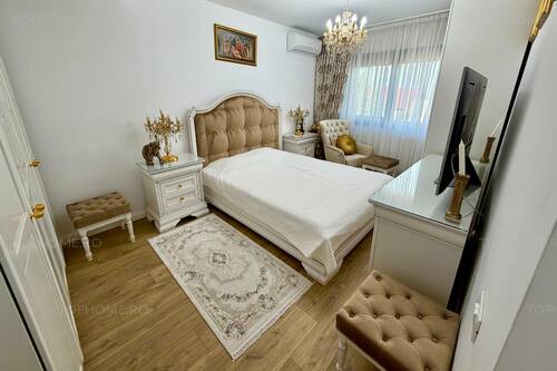 Casa Deosebita. 5 Cam. 4 Bai. Terasa Inchisa, Zona Buna.