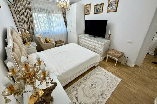 Casa Deosebita. 5 Cam. 4 Bai. Terasa Inchisa, Zona Buna.