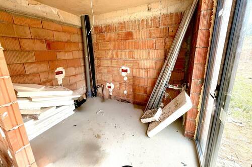 Casa Deosebita Cu 2Eaje . Pozitie Buna, Sector 3.