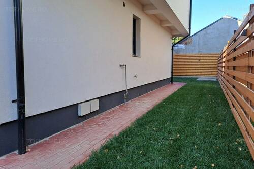 Casa Deosebita In Complex Inchis. 5 Camere, 4 Bai.