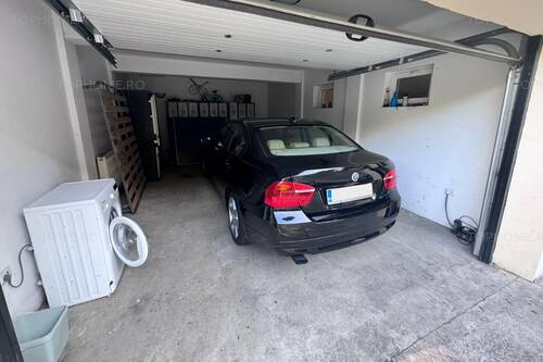 Casa Deosebita Sector 4 P+1+M. 6 Cam.Util 418mp. Teren 1638m