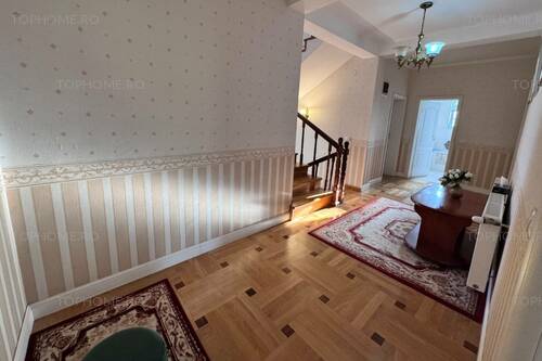 Casa Deosebita Sector 4 P+1+M. 6 Cam.Util 418mp. Teren 1638m