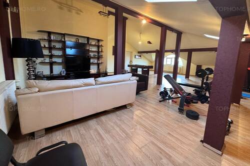 Casa Deosebita Sector 4 P+1+M. 6 Cam.Util 418mp. Teren 1638m