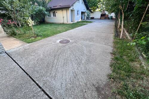 Casa Deosebita Sector 4 P+1+M. 6 Cam.Util 418mp. Teren 1638m