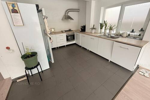 Imobil P+1+Pod 152 Mp Utili. Drumul Fermei. Pretabil Afecere