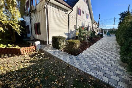 Imobil Pretabil Locuinta Si Afacere. Pozitie Stradala.