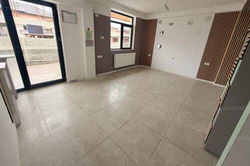 Imobil Pretabil Magazin Sau Restaurant Cu Terasa