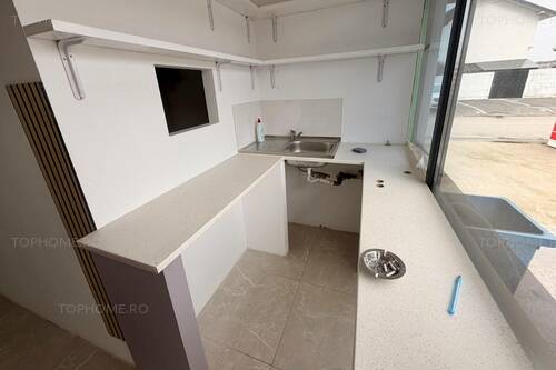 Imobil Pretabil Magazin Sau Restaurant Cu Terasa