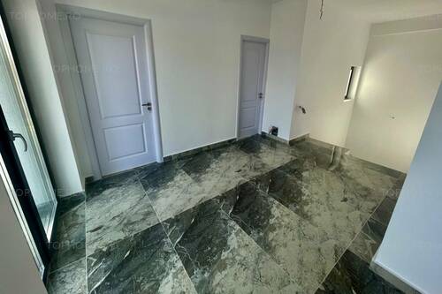 Casa Individuala 5 Cam. Teren 220mp. 600m Fata De Metrou