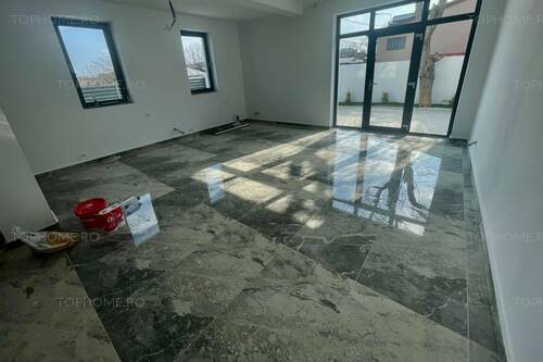 Casa Individuala 5 Cam. Teren 220mp. 600m Fata De Metrou