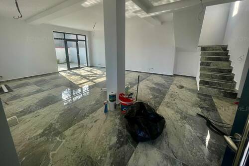 Casa Individuala 5 Cam. Teren 220mp. 600m Fata De Metrou