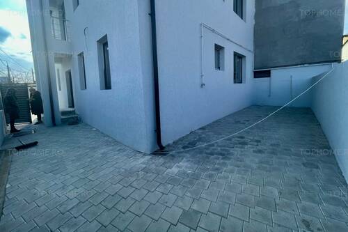 Casa Individuala 5 Cam. Teren 220mp. 600m Fata De Metrou