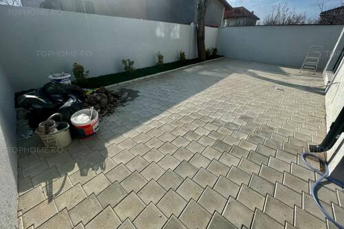 Casa Individuala 5 Cam. Teren 220mp. 600m Fata De Metrou