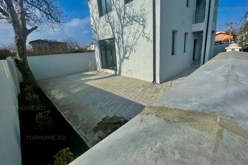 Casa Individuala 5 Cam. Teren 220mp. 600m Fata De Metrou