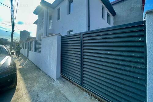 Casa Individuala 5 Cam. Teren 220mp. 600m Fata De Metrou