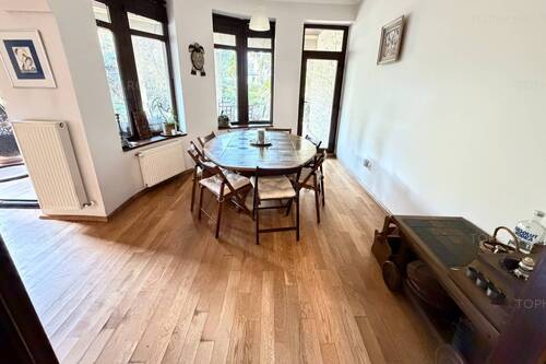 Casa Individuala Cu O Arhitectura Deosebita Zona Buna