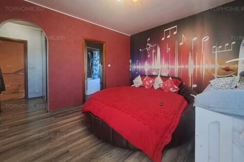 Casa Individuala Cu Piscina. P+1+M. Zona Foarte Buna