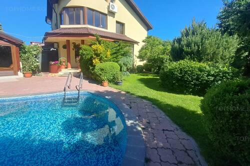 Casa Individuala Cu Piscina. P+1+M. Zona Foarte Buna