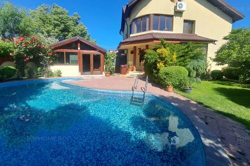 Casa Individuala Cu Piscina. P+1+M. Zona Foarte Buna