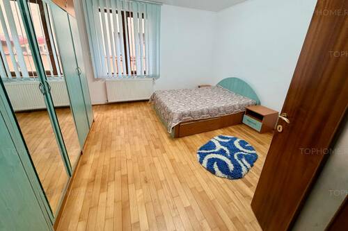 Casa Individuala In Zona Exclusivista. 5 Cam. Teren 500 Mp