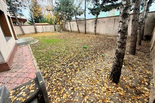 Casa Individuala In Zona Exclusivista. 5 Cam. Teren 500 Mp