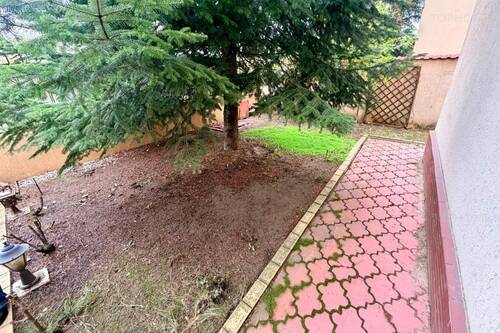 Casa Individuala In Zona Exclusivista. 5 Cam. Teren 500 Mp