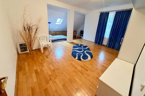 Casa Individuala In Zona Exclusivista. 5 Cam. Teren 500 Mp