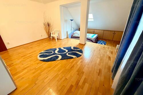 Casa Individuala In Zona Exclusivista. 5 Cam. Teren 500 Mp