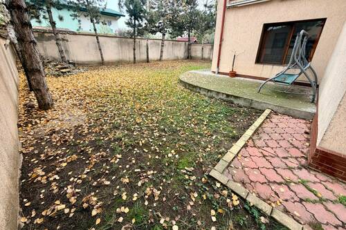 Casa Individuala In Zona Exclusivista. 5 Cam. Teren 500 Mp