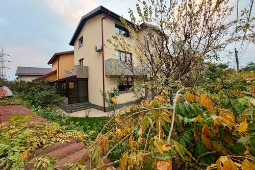 Casa Individuala P+1+M. 5 Cam. Util 192mp. Teren 297mp