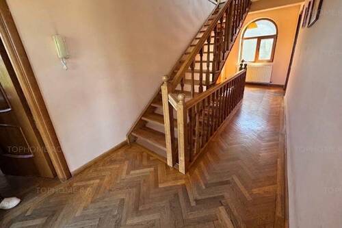 Casa Individuala P+1+M Amplasata Pe Un Teren De 1612 Mp.