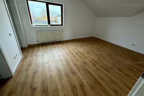 Casa Individuala P+1+Pod. 4 Cam. Teren 585 Mp