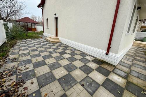 Casa Individuala P+1+Pod. 4 Cam. Teren 585 Mp