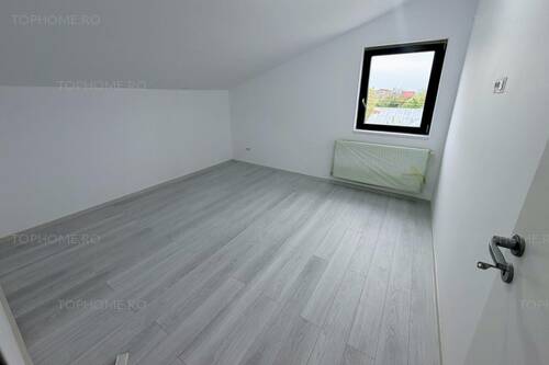 Casa La Cheie P+1+M. 7 Camere. Pozitie Stradala