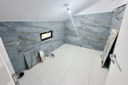 Casa La Cheie P+1+M. 7 Camere. Pozitie Stradala