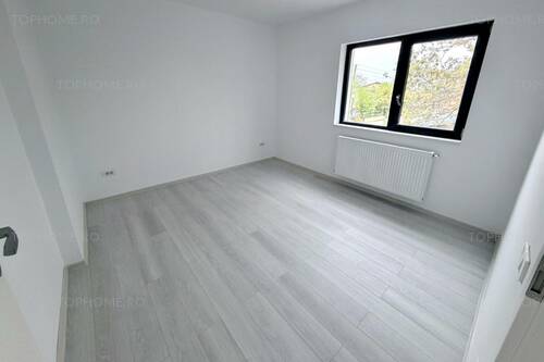 Casa La Cheie P+1+M. 7 Camere. Pozitie Stradala