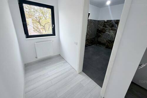 Casa La Cheie P+1+M. 7 Camere. Pozitie Stradala