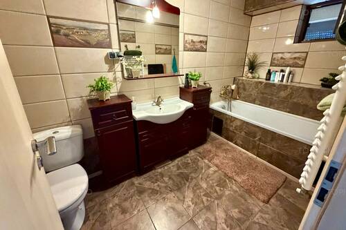 Casa Langa Primarie P+1+Pod Locuibil. Mobilata – Utilata Com