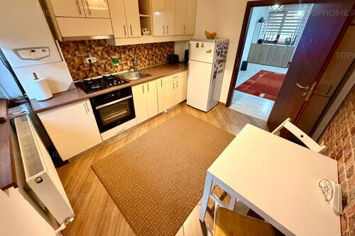 Casa Mobilata-utilata La 12-15 Min De Mers Pe Jos Fata De Me