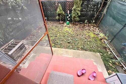 Casa Mobilata-utilata La 12-15 Min De Mers Pe Jos Fata De Me