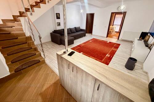 Casa Mobilata-utilata La 12-15 Min De Mers Pe Jos Fata De Me