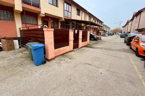 Casa Mobilata-utilata La 12-15 Min De Mers Pe Jos Fata De Me