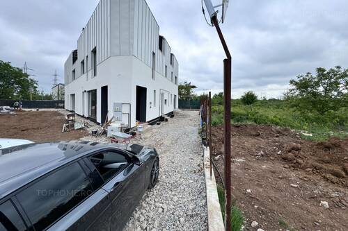 Casa Moderna P+1+M. 320mp Teren. 145mp Util