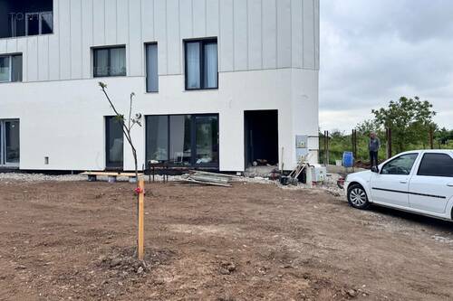 Casa Moderna P+1+M. 320mp Teren. 145mp Util