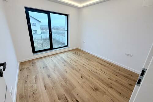 Casa Moderna P+1+Mansarda. In Apropiere De Autostrada A0.