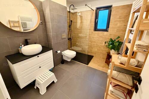 Casa Moderna Sector 4. Mobilata-Utilata Complet. 4 Camere