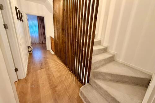 Casa Moderna Sector 4. Mobilata-Utilata Complet. 4 Camere