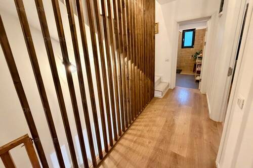 Casa Moderna Sector 4. Mobilata-Utilata Complet. 4 Camere