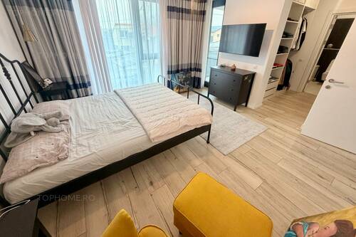 Casa Moderna Sector 4 P+1+Pod. 5 Cam.Util 125mp. Terem 296mp